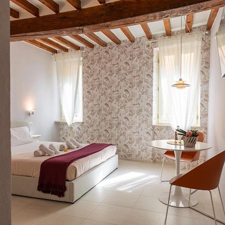 Glam Parma Hotel ภายนอก รูปภาพ
