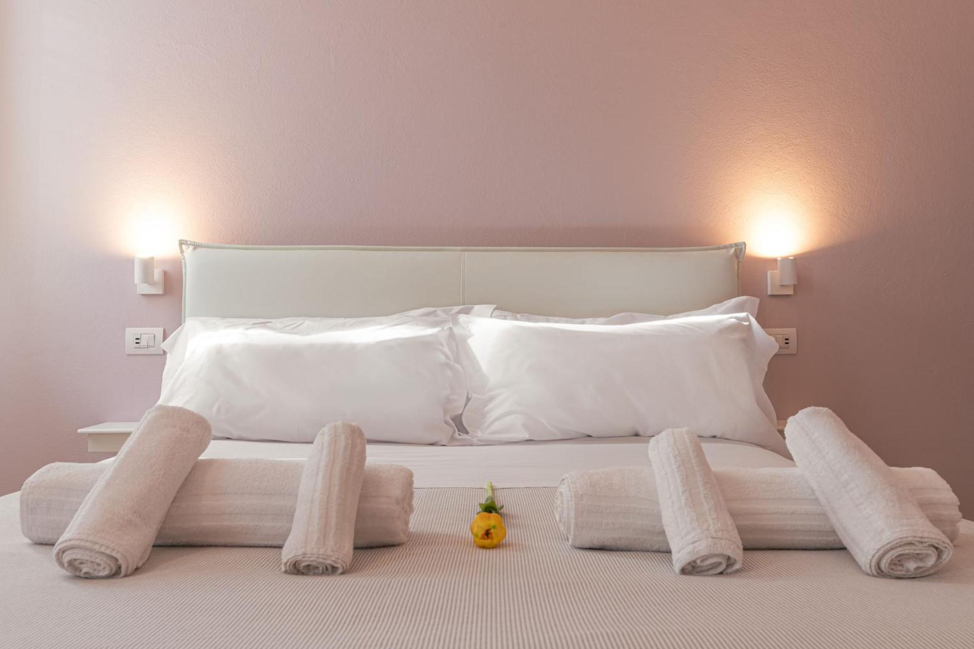 Glam Parma Hotel ภายนอก รูปภาพ