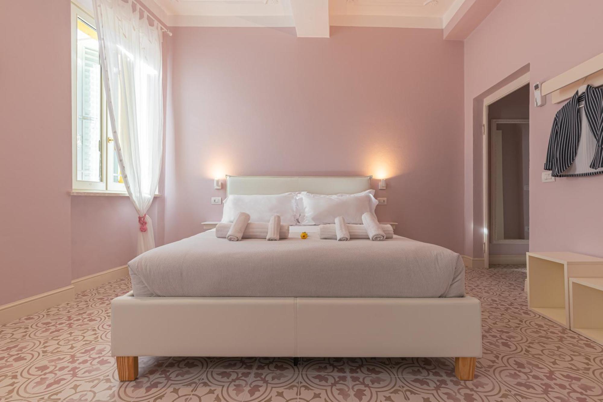 Glam Parma Hotel ภายนอก รูปภาพ