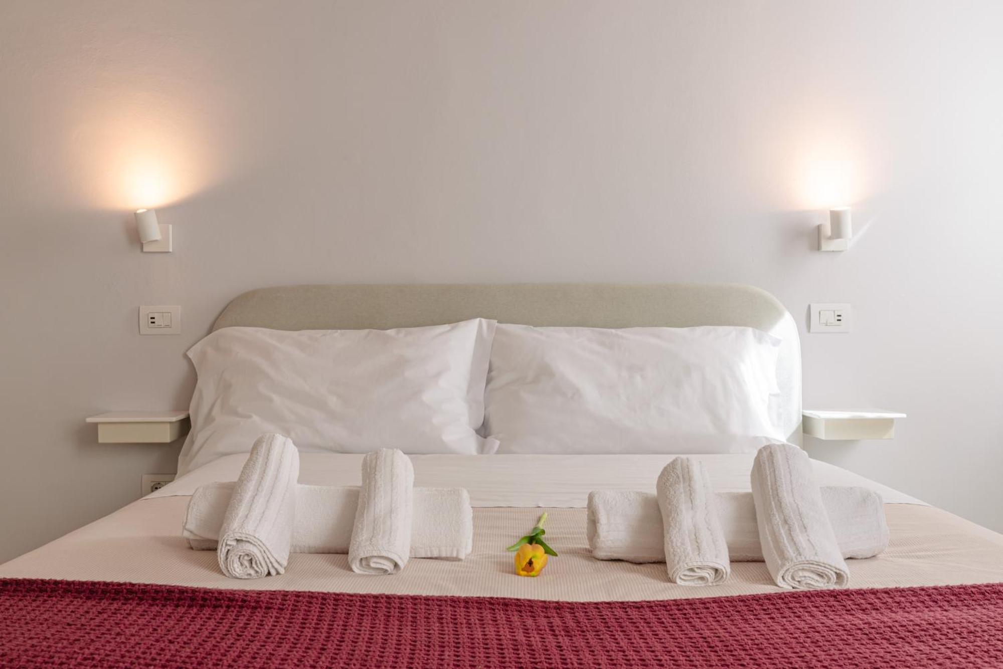 Glam Parma Hotel ภายนอก รูปภาพ