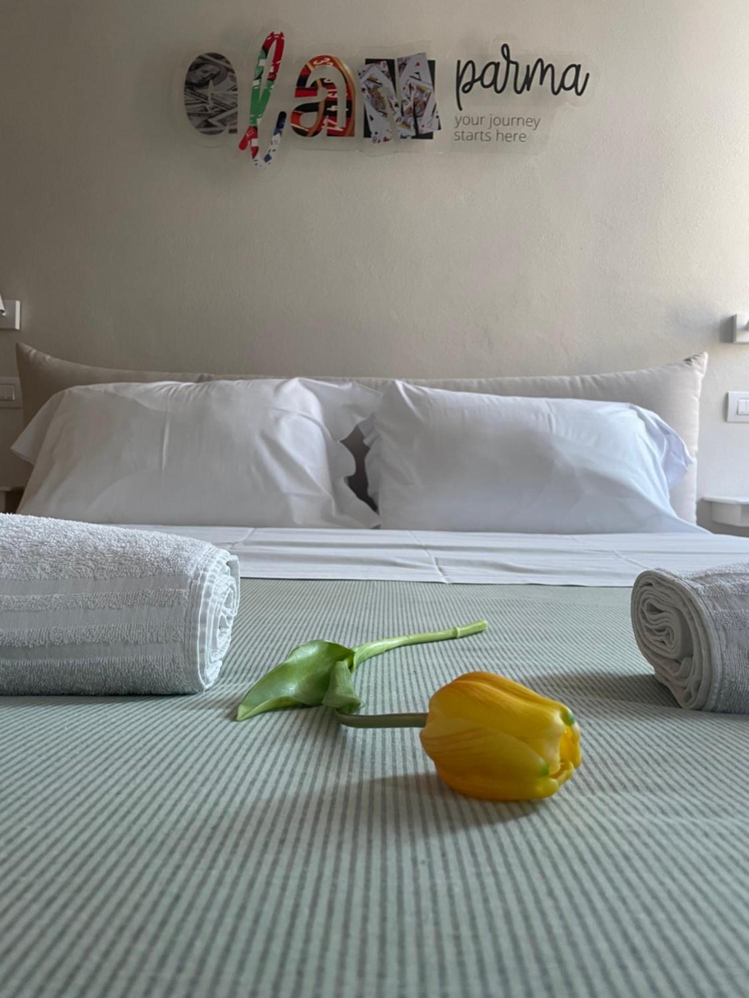 Glam Parma Hotel ภายนอก รูปภาพ